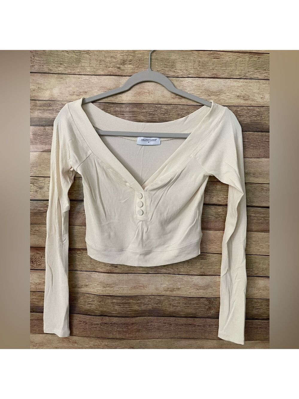 The Lifestyled Co Women’s Ivory Button Up Cropped Long Sleeve Top Size: Medium